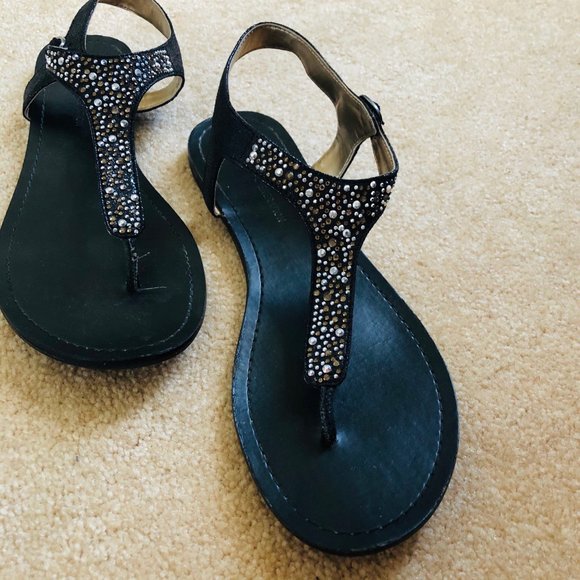 BCBGeneration - Picture 3 of 7